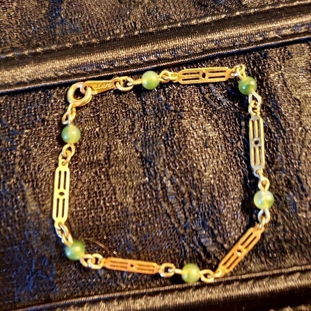 Avon Child's Bracelet Girl Small Gold Tone Green